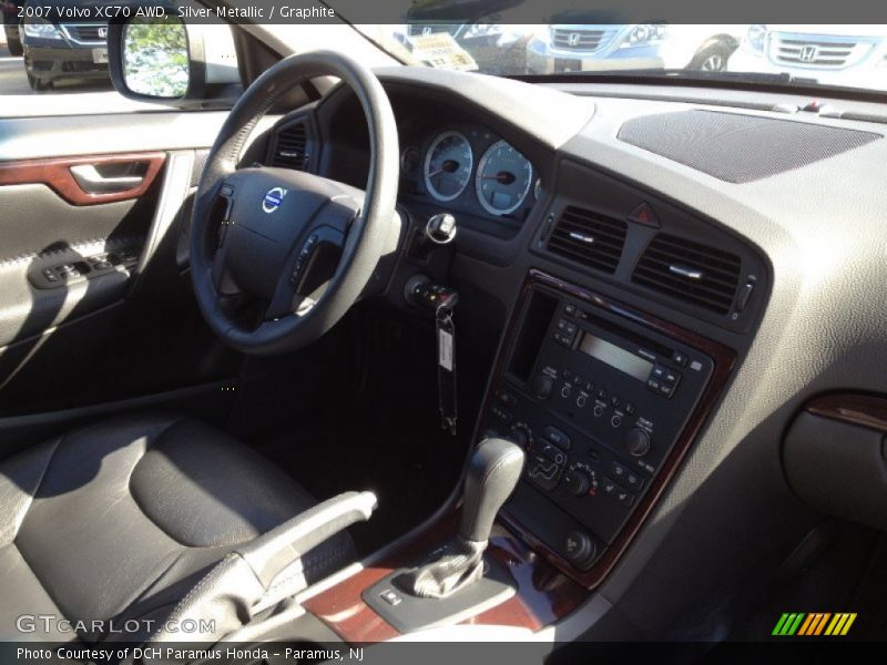 Silver Metallic / Graphite 2007 Volvo XC70 AWD