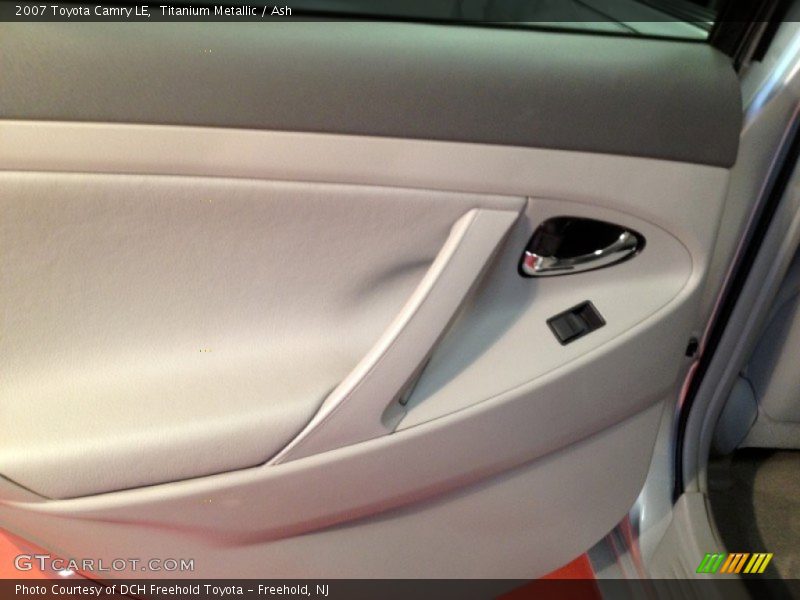 Titanium Metallic / Ash 2007 Toyota Camry LE
