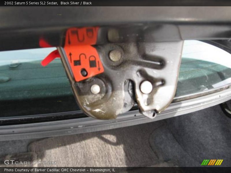 Black Silver / Black 2002 Saturn S Series SL2 Sedan