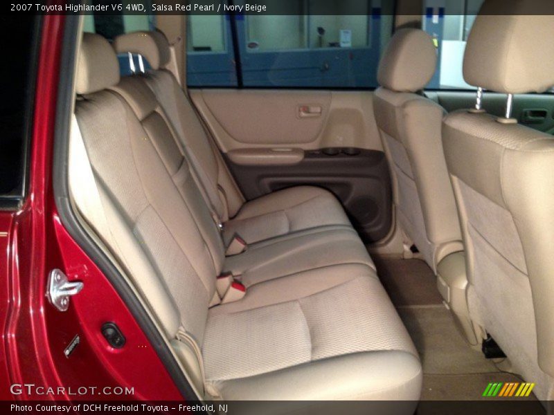 Salsa Red Pearl / Ivory Beige 2007 Toyota Highlander V6 4WD