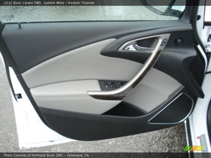 Summit White / Medium Titanium 2012 Buick Verano FWD