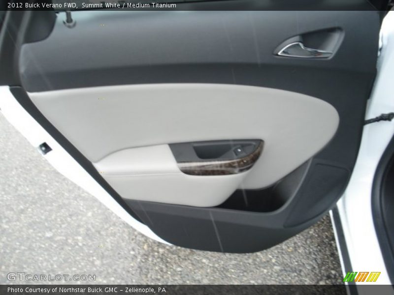 Summit White / Medium Titanium 2012 Buick Verano FWD