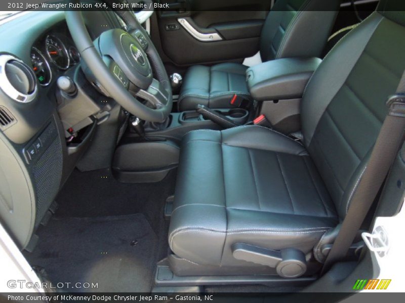 Bright White / Black 2012 Jeep Wrangler Rubicon 4X4