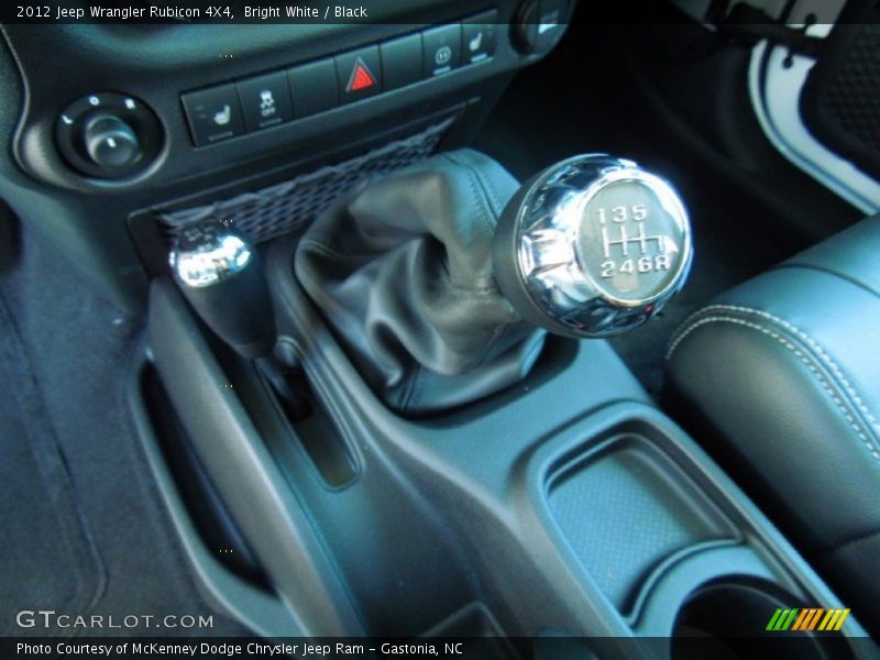 Bright White / Black 2012 Jeep Wrangler Rubicon 4X4