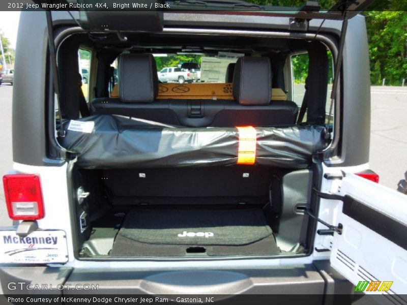 Bright White / Black 2012 Jeep Wrangler Rubicon 4X4