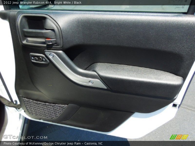 Bright White / Black 2012 Jeep Wrangler Rubicon 4X4