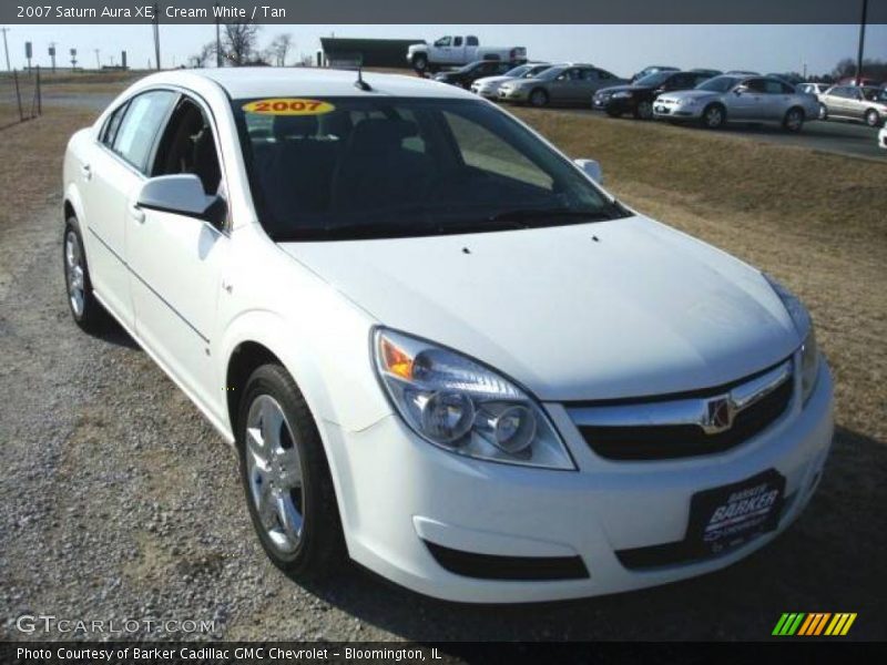 Cream White / Tan 2007 Saturn Aura XE