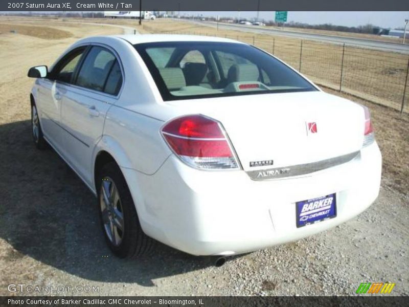 Cream White / Tan 2007 Saturn Aura XE