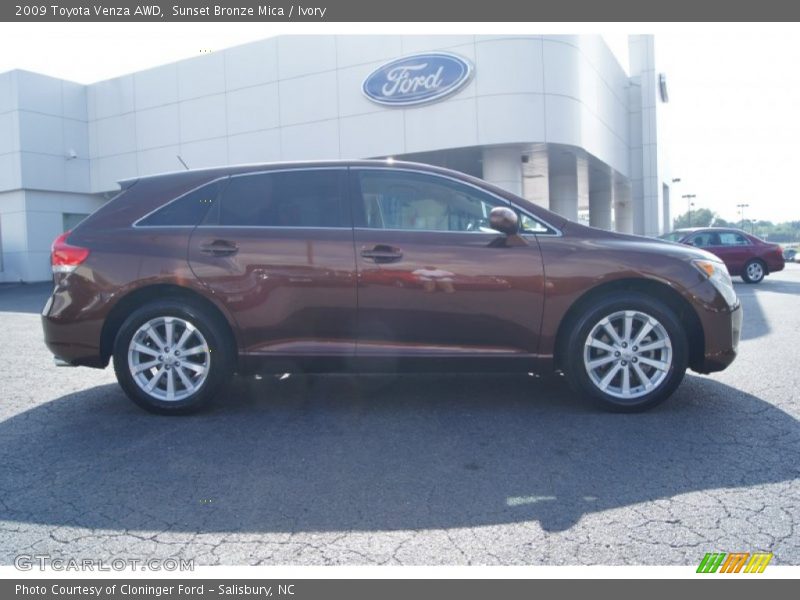 Sunset Bronze Mica / Ivory 2009 Toyota Venza AWD