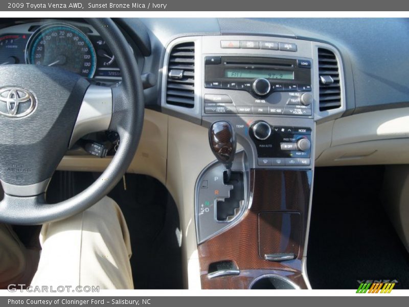 Sunset Bronze Mica / Ivory 2009 Toyota Venza AWD