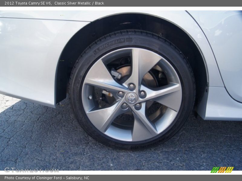 Classic Silver Metallic / Black 2012 Toyota Camry SE V6