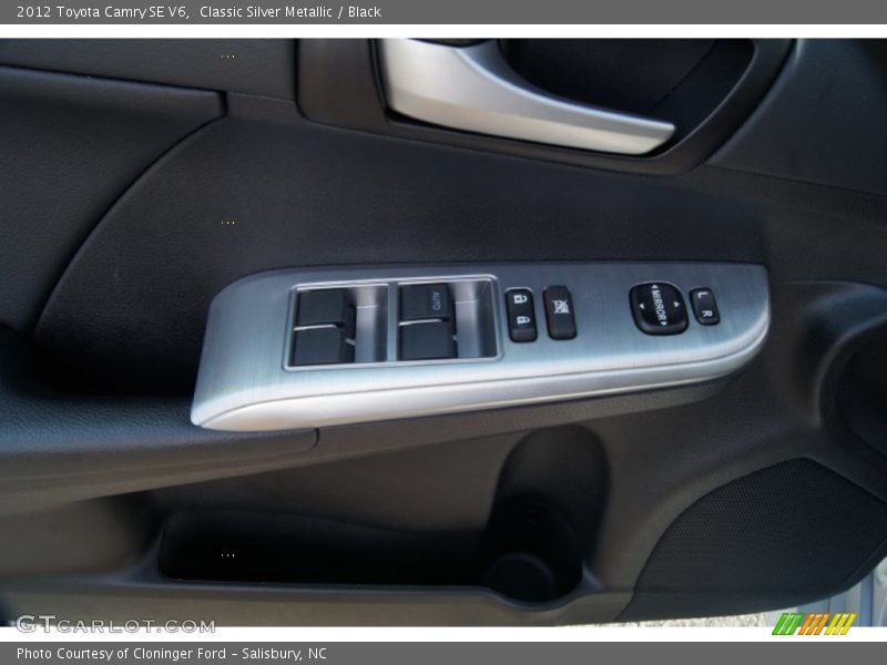 Classic Silver Metallic / Black 2012 Toyota Camry SE V6