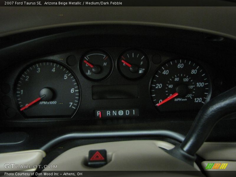 Arizona Beige Metallic / Medium/Dark Pebble 2007 Ford Taurus SE