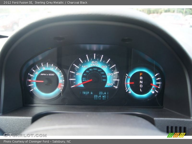 Sterling Grey Metallic / Charcoal Black 2012 Ford Fusion SE