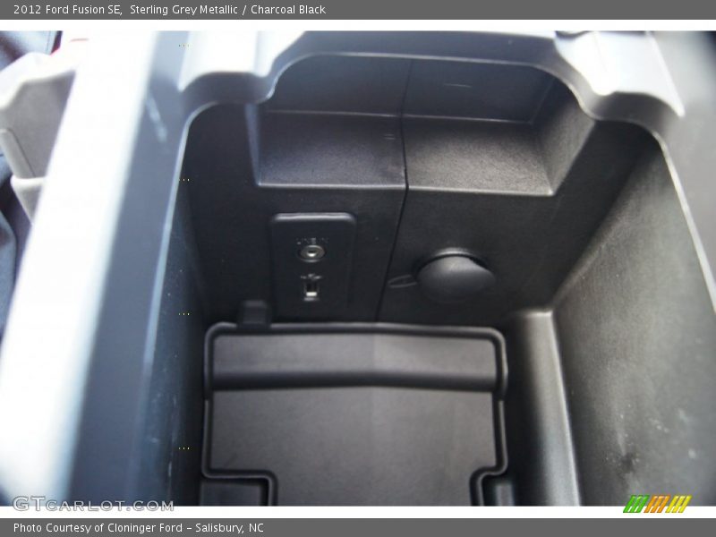 Sterling Grey Metallic / Charcoal Black 2012 Ford Fusion SE