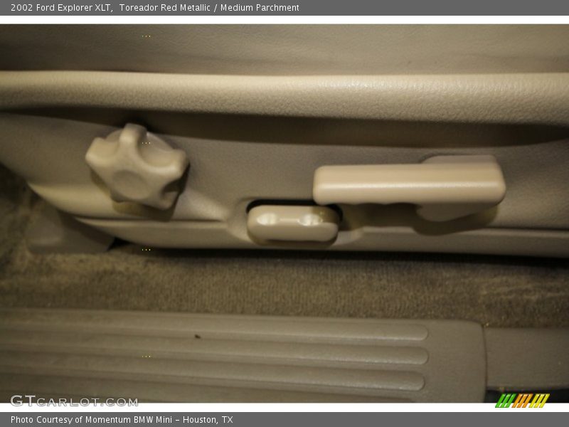 Toreador Red Metallic / Medium Parchment 2002 Ford Explorer XLT