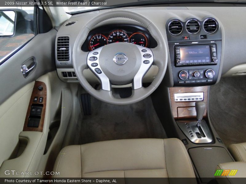 Winter Frost Pearl / Charcoal 2009 Nissan Altima 3.5 SE