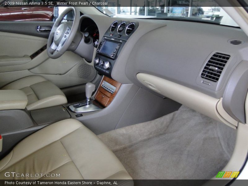 Winter Frost Pearl / Charcoal 2009 Nissan Altima 3.5 SE