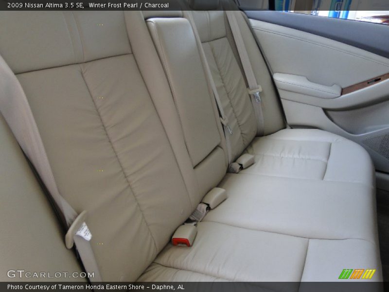 Winter Frost Pearl / Charcoal 2009 Nissan Altima 3.5 SE