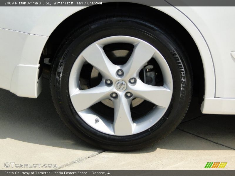 Winter Frost Pearl / Charcoal 2009 Nissan Altima 3.5 SE