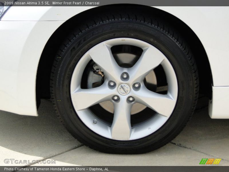 Winter Frost Pearl / Charcoal 2009 Nissan Altima 3.5 SE