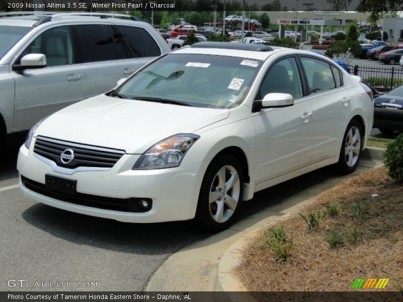 Winter Frost Pearl / Charcoal 2009 Nissan Altima 3.5 SE