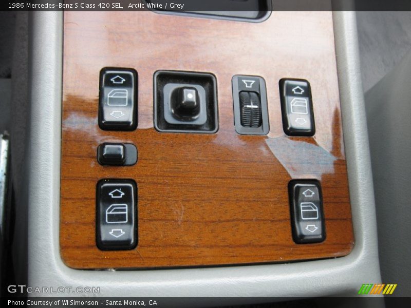 Controls of 1986 S Class 420 SEL