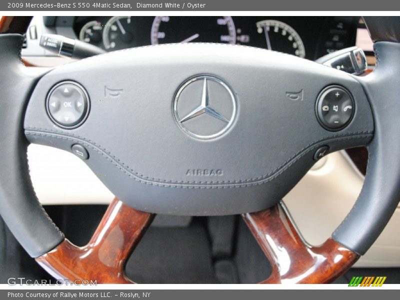 Diamond White / Oyster 2009 Mercedes-Benz S 550 4Matic Sedan