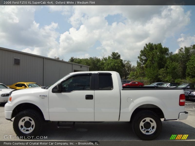 Oxford White / Medium Flint 2006 Ford F150 XL SuperCab 4x4
