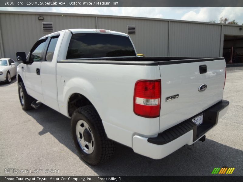 Oxford White / Medium Flint 2006 Ford F150 XL SuperCab 4x4