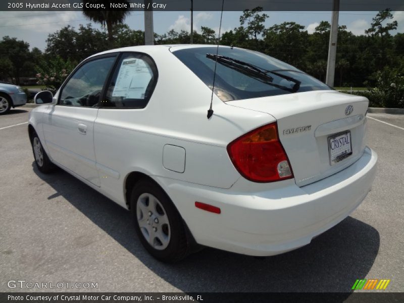Noble White / Gray 2005 Hyundai Accent GLS Coupe