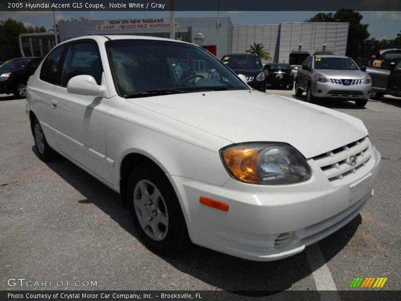 Noble White / Gray 2005 Hyundai Accent GLS Coupe
