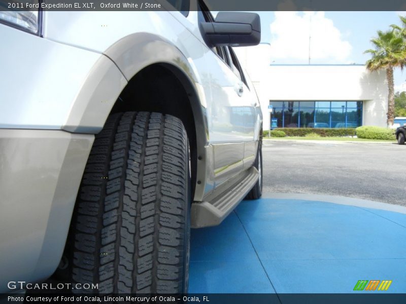 Oxford White / Stone 2011 Ford Expedition EL XLT