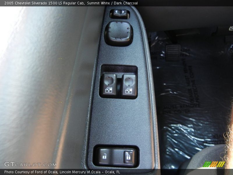 Summit White / Dark Charcoal 2005 Chevrolet Silverado 1500 LS Regular Cab