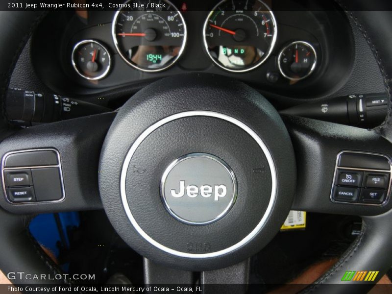 Controls of 2011 Wrangler Rubicon 4x4