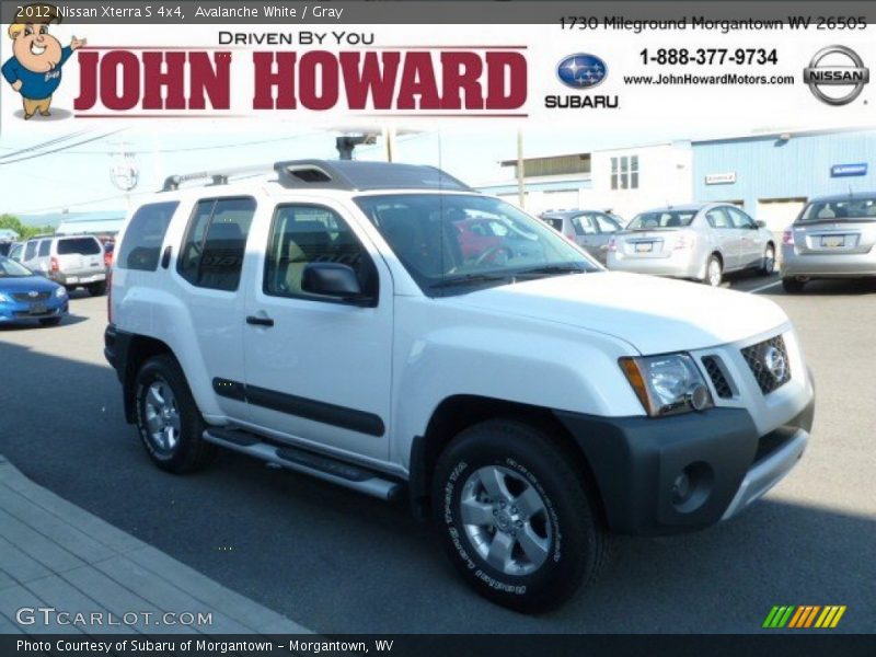 Avalanche White / Gray 2012 Nissan Xterra S 4x4