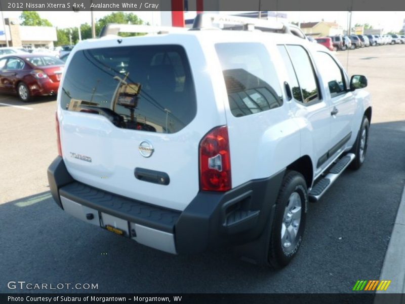 Avalanche White / Gray 2012 Nissan Xterra S 4x4