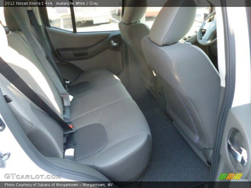 Avalanche White / Gray 2012 Nissan Xterra S 4x4