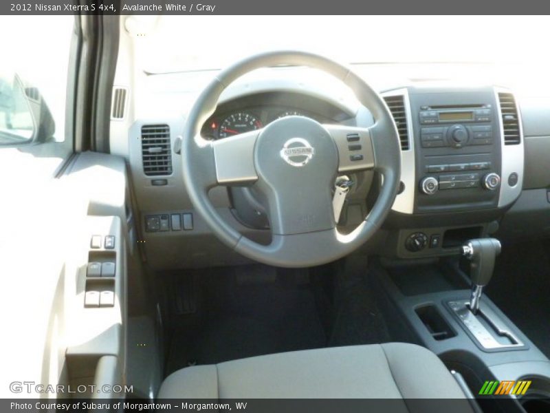 Avalanche White / Gray 2012 Nissan Xterra S 4x4