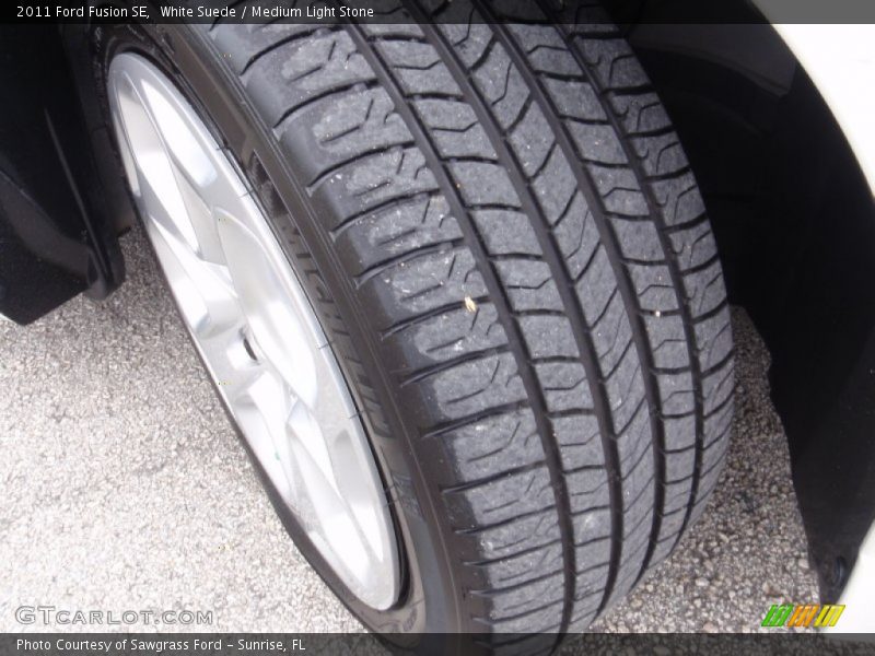 White Suede / Medium Light Stone 2011 Ford Fusion SE