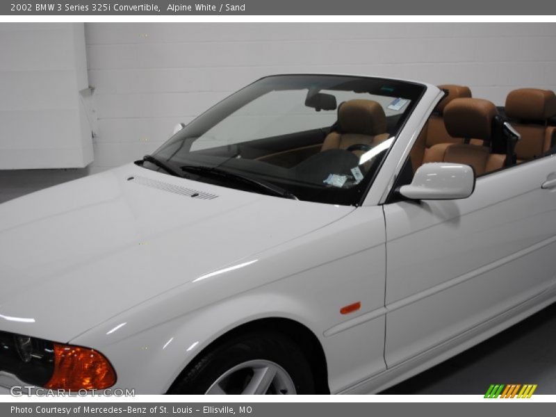 Alpine White / Sand 2002 BMW 3 Series 325i Convertible