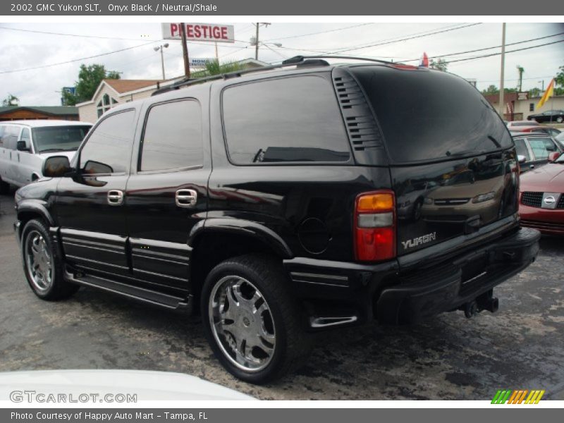 Onyx Black / Neutral/Shale 2002 GMC Yukon SLT