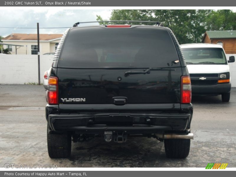 Onyx Black / Neutral/Shale 2002 GMC Yukon SLT