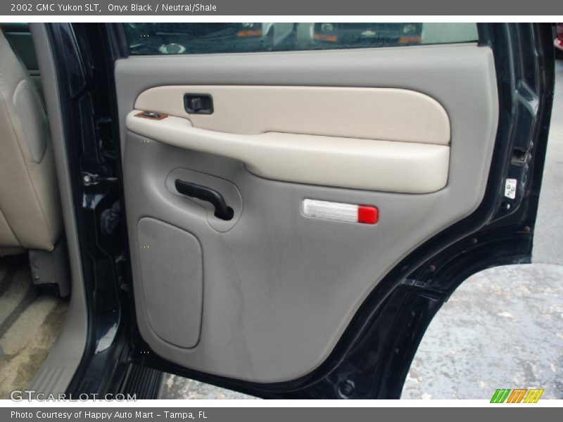 Onyx Black / Neutral/Shale 2002 GMC Yukon SLT