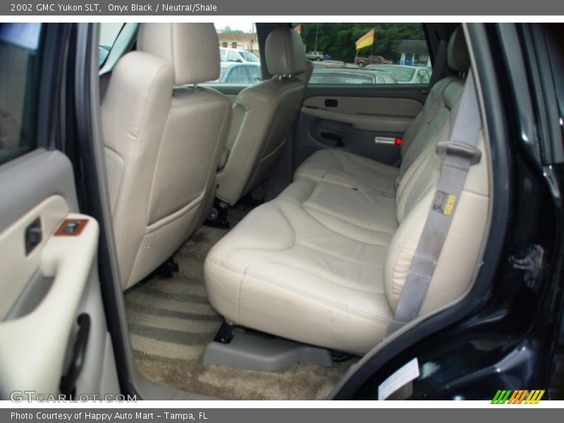Onyx Black / Neutral/Shale 2002 GMC Yukon SLT