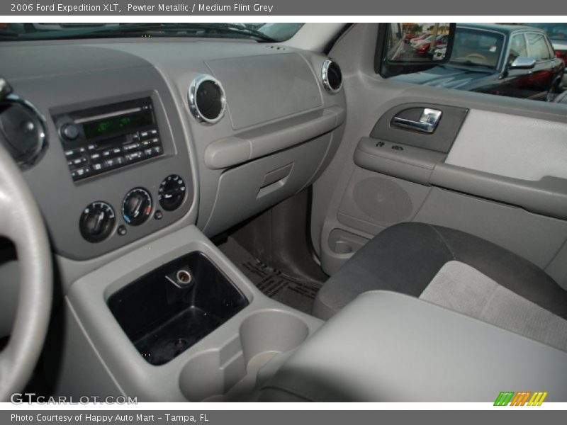 Pewter Metallic / Medium Flint Grey 2006 Ford Expedition XLT