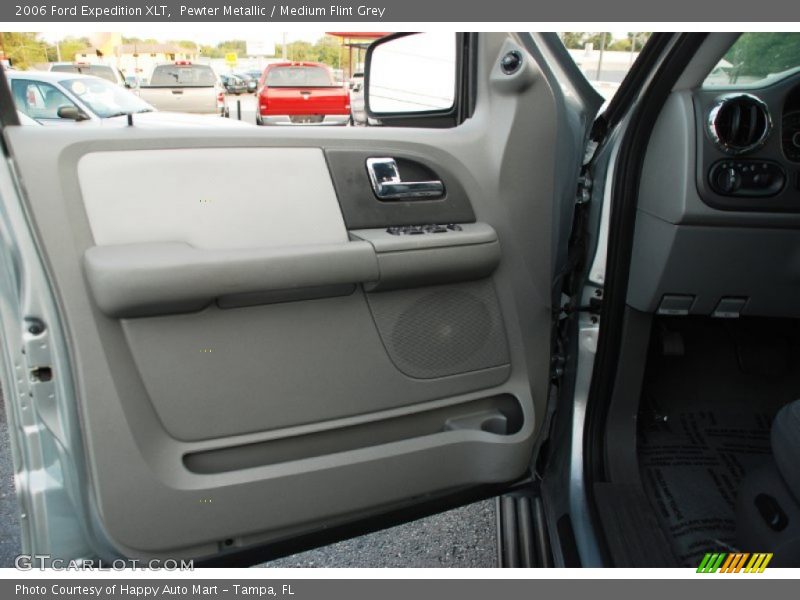 Pewter Metallic / Medium Flint Grey 2006 Ford Expedition XLT
