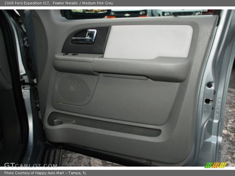 Pewter Metallic / Medium Flint Grey 2006 Ford Expedition XLT