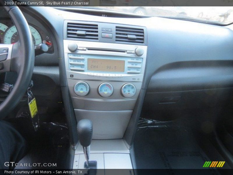 Sky Blue Pearl / Charcoal 2009 Toyota Camry SE