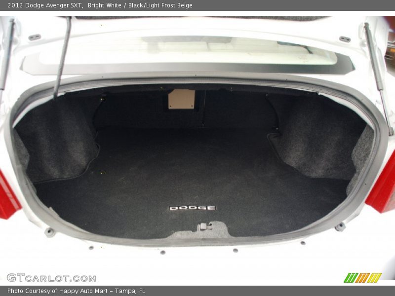 Bright White / Black/Light Frost Beige 2012 Dodge Avenger SXT